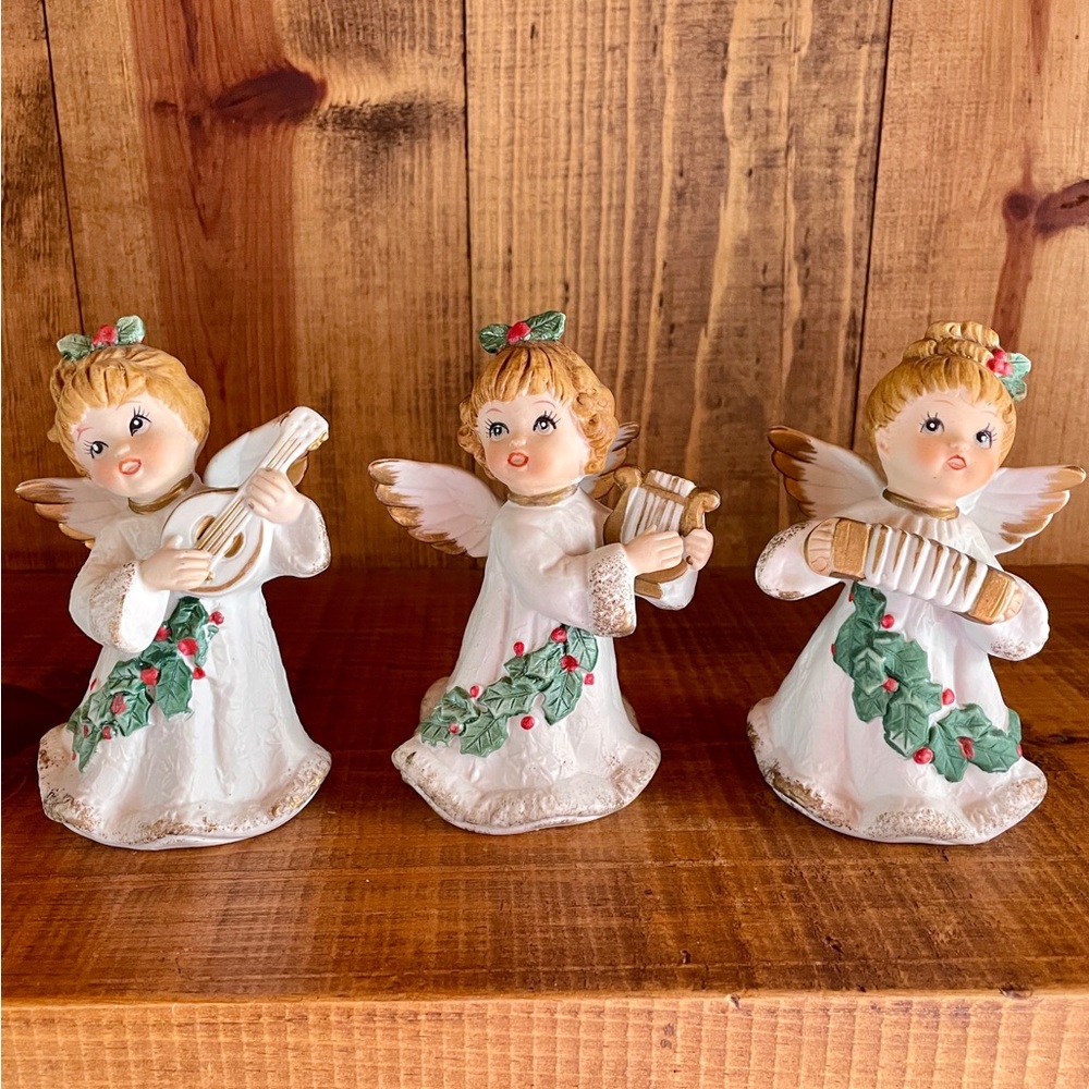Homco Vintage Lot of 3 Christmas Angels w/ InstrumentsCeramic #5252 Holly Berry